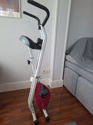 Bicicleta estática plegable