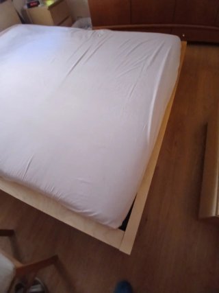Estructura y cabecero cama 1.50 y de alto 35 cm