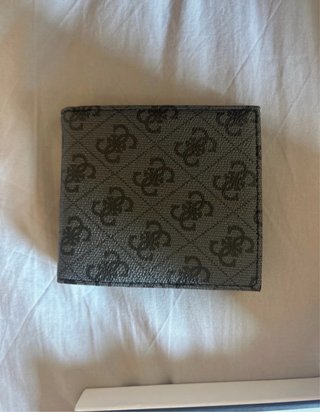 Cartera Guess