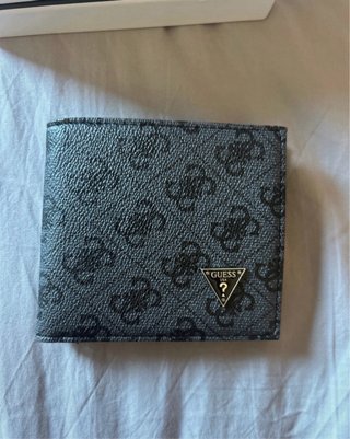 Cartera Guess