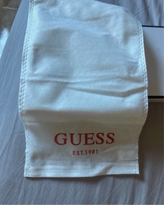Cartera Guess