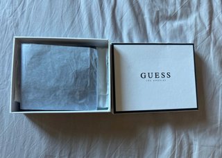 Cartera Guess