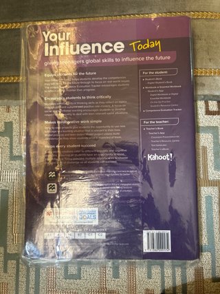 YOUR INFLUENCE TODAY A2+ Student's book: libro ...