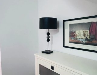 Lámpara de mesa moderna
