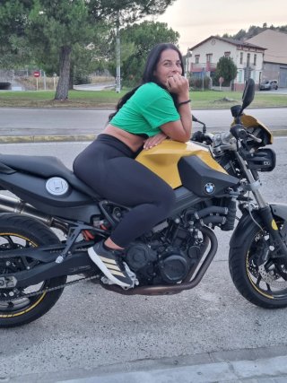 BMW F800R Naked Amarilla