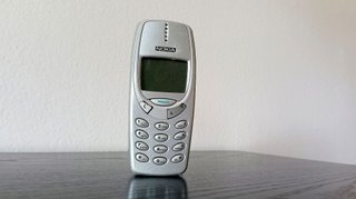 Nokia 3310 Cover Argentata Gray + Batteria Vintage