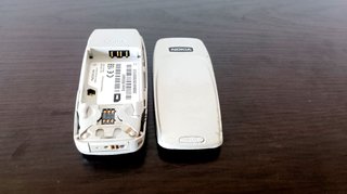 Nokia 3310 Cover Argentata Gray + Batteria Vintage