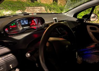 Peugeot 208 | 2015 Etiq. C