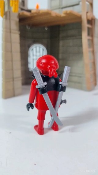 PLAYMOBIL NINJA ASESINO ROJO
