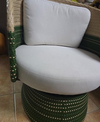 Sillón giratorio de ratán exterior