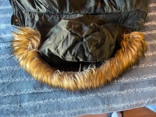 Chaqueta verde forrada de borreguito