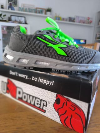 Zapatos de seguridad U-Power grises y verdes