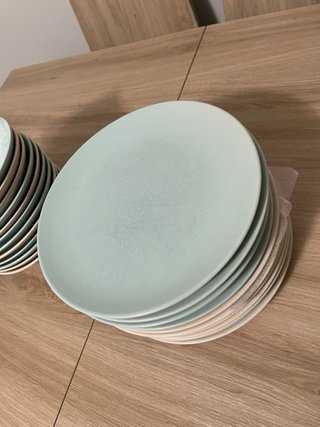 Vajilla El Corte Inglés beige y verde