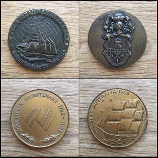 2 Medallas Juan Sebastián Elcano y Australia 1988