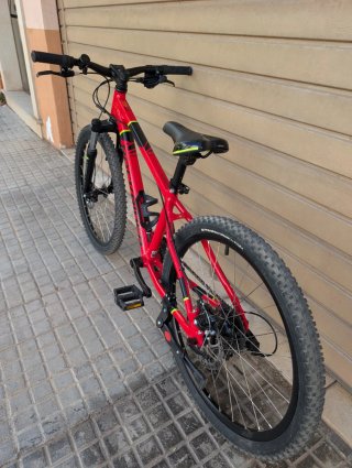 Rockrider ST 900 24” aluminio – muy buen estado