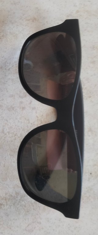 Gafas de sol negras