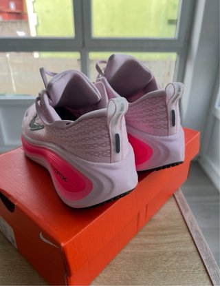 Zapatillas Nike Vomero Plus T.36