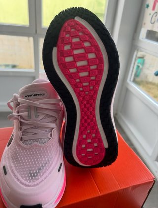 Zapatillas Nike Vomero Plus T.36