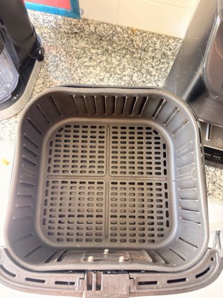 Freidora de aire Cosori 5.5L Negra