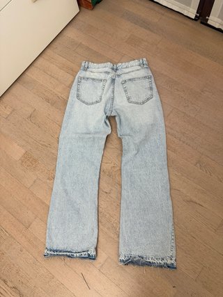 Jeans Bershka a zampa lavaggio chiaro