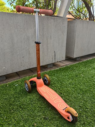 Patinete Mini Micro Deluxe Naranja