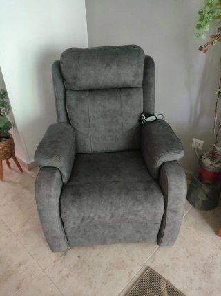 Sillón reclinable gris