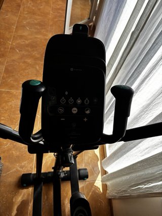 Elíptica negra modelo e-shape06