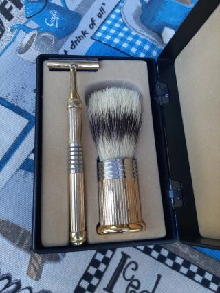Set Afeitado Vintage Maquinilla y Brocha