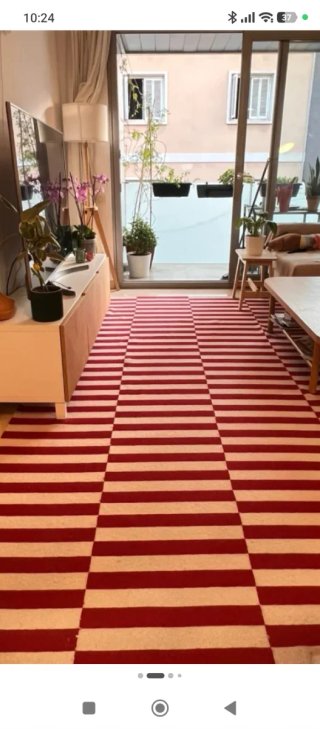 Alfombra Ikea Rayas Rojas Retro