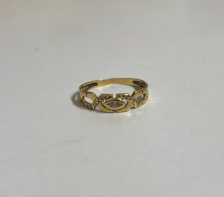 Anillo Oro 18K Talla 20 con Piedra Central