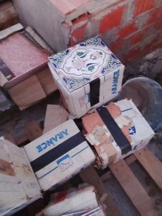 Azulejos y losas, plintos,senefas