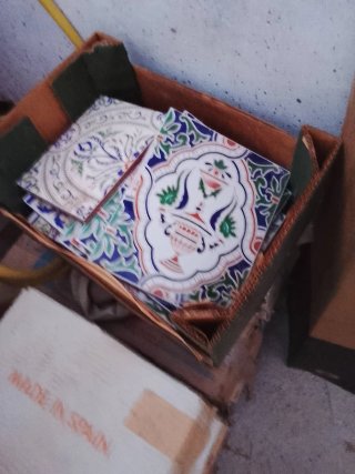 Azulejos y losas, plintos,senefas