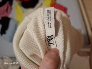 Maglia Zara collo alto.