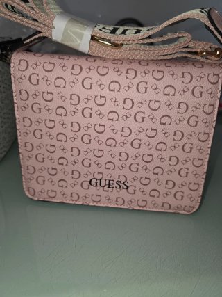 Bolso Guess Rosa y Beige