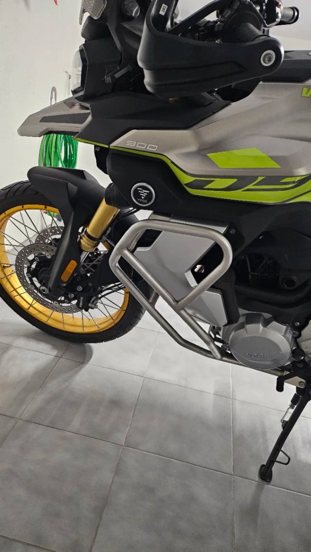 Voge 900 DSX Adventure moto