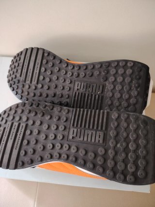 Zapatillas Puma Talla 43 Naranja y Blanco