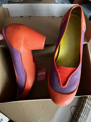 Zapatos Camper Divertidos Naranja y Morado