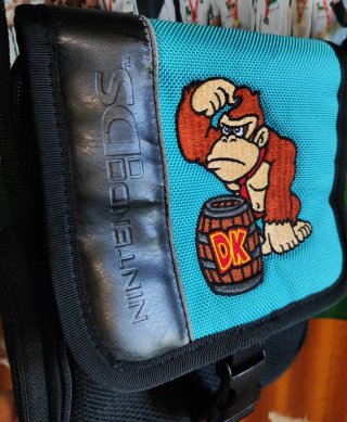 Custodia DSi XL Donkey Kong