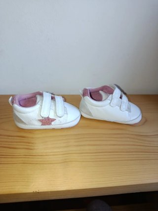 Zapatillas bebé 6-9 meses