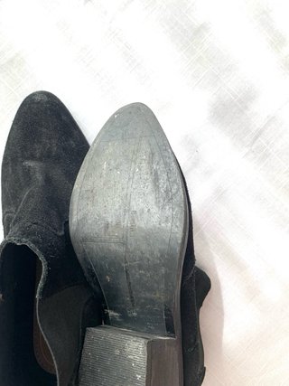 Botines de piel negros