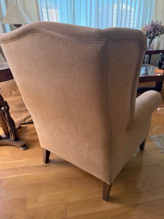 Butaca de tela chenilla beige