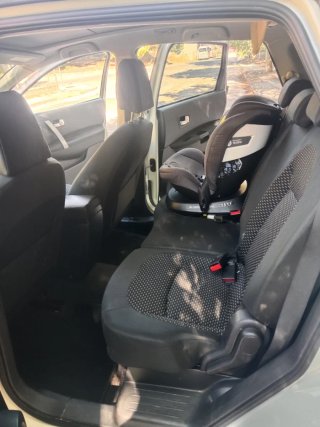 Nissan Qashqai+2 2010
