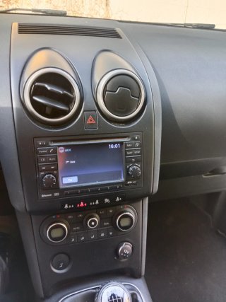 Nissan Qashqai+2 2010