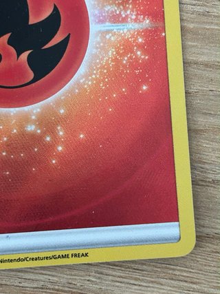 Carta Pokémon Energía Fuego 153/159