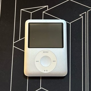 Apple iPod Nano 3ª Gen 4GB Plata