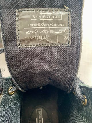 Botas de piel negras