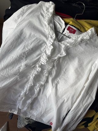 Blusa Esprit con volantes Talla M