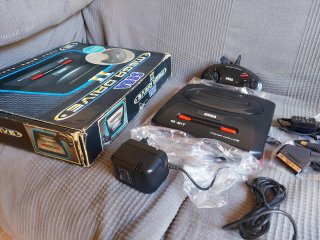 SEGA Megadrive 2 PAL original años 90 + CAJA retro