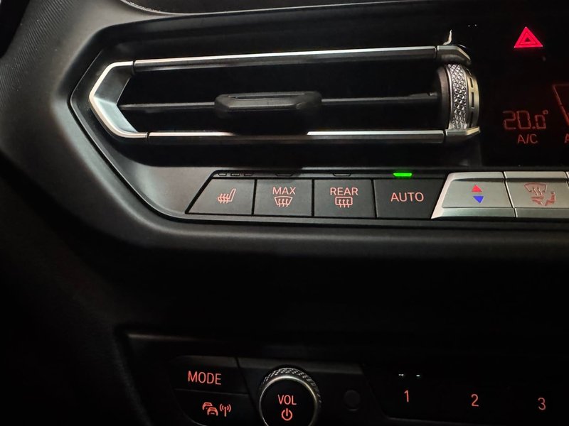 BMW Serie 1 120i 2024, foto 37