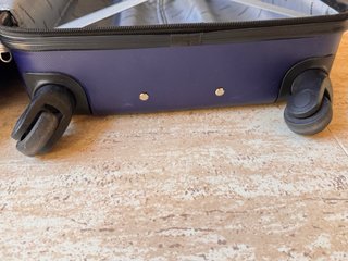 Maleta de cabina Benzi morada con ruedas